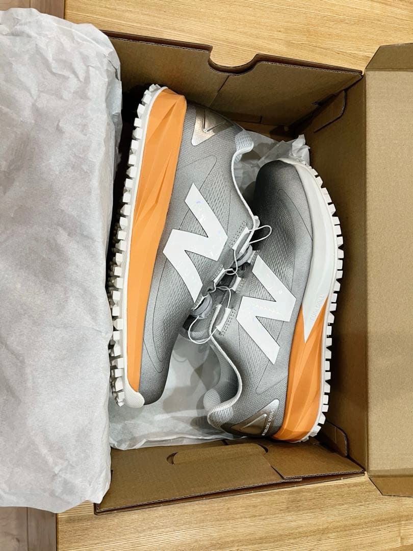 New Balance ゴルフシューズ　グレー/オレンジ