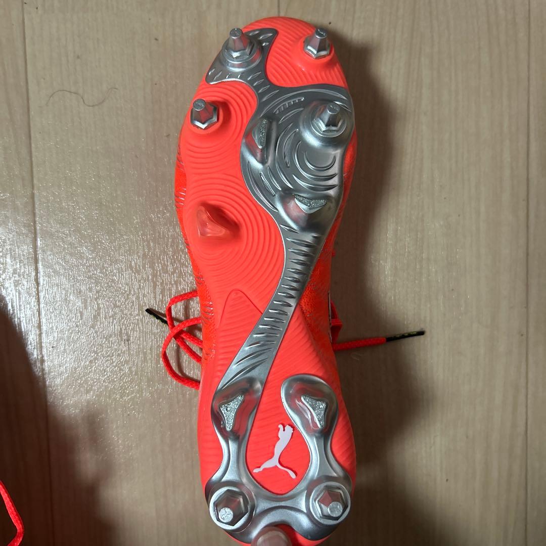 PUMA　フューチャー 9 アルティメット MXSG 27cm ナップサック付き
