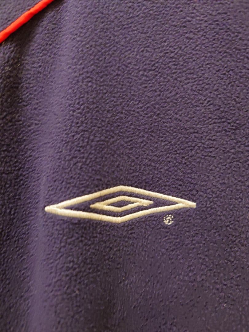 UMBRO製サッカーイングランド代表 ハーフジップ・フリースジャケット