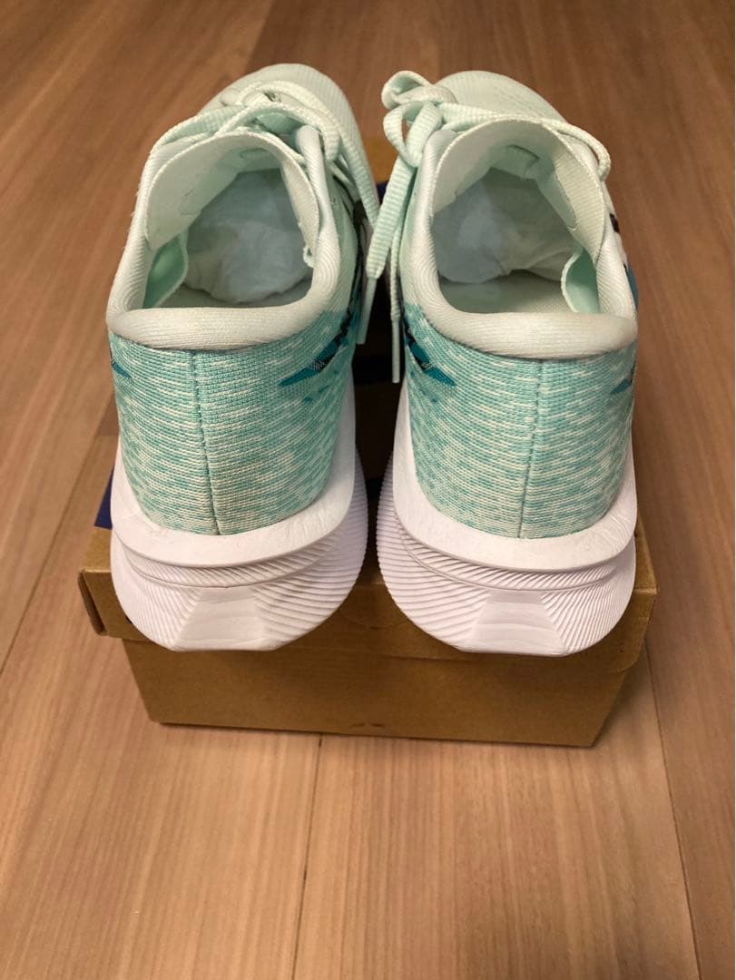 美品　ASICS MAGIC SPEED4 スージングシー/ブラック