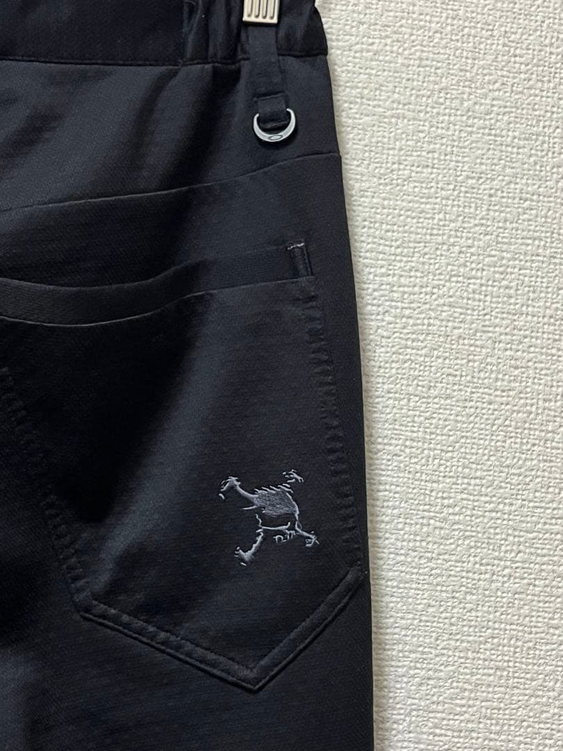 オークリーゴルフ　立体裁断　トラックパンツ　/M　ブラック　ストレッチ　ロゴ刺繍