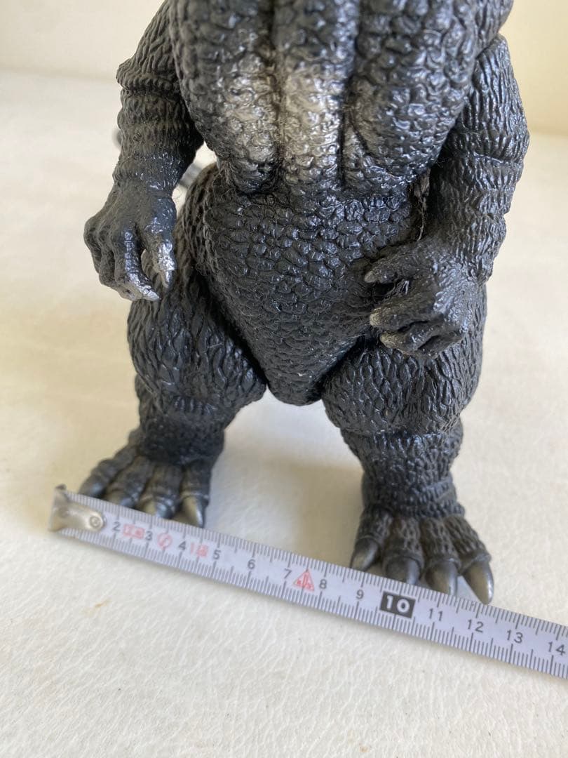ゴジラ　フィギュア