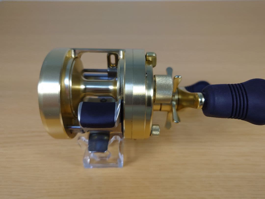 シマノ 01カルカッタ コンクエスト300 動作確認済 美品