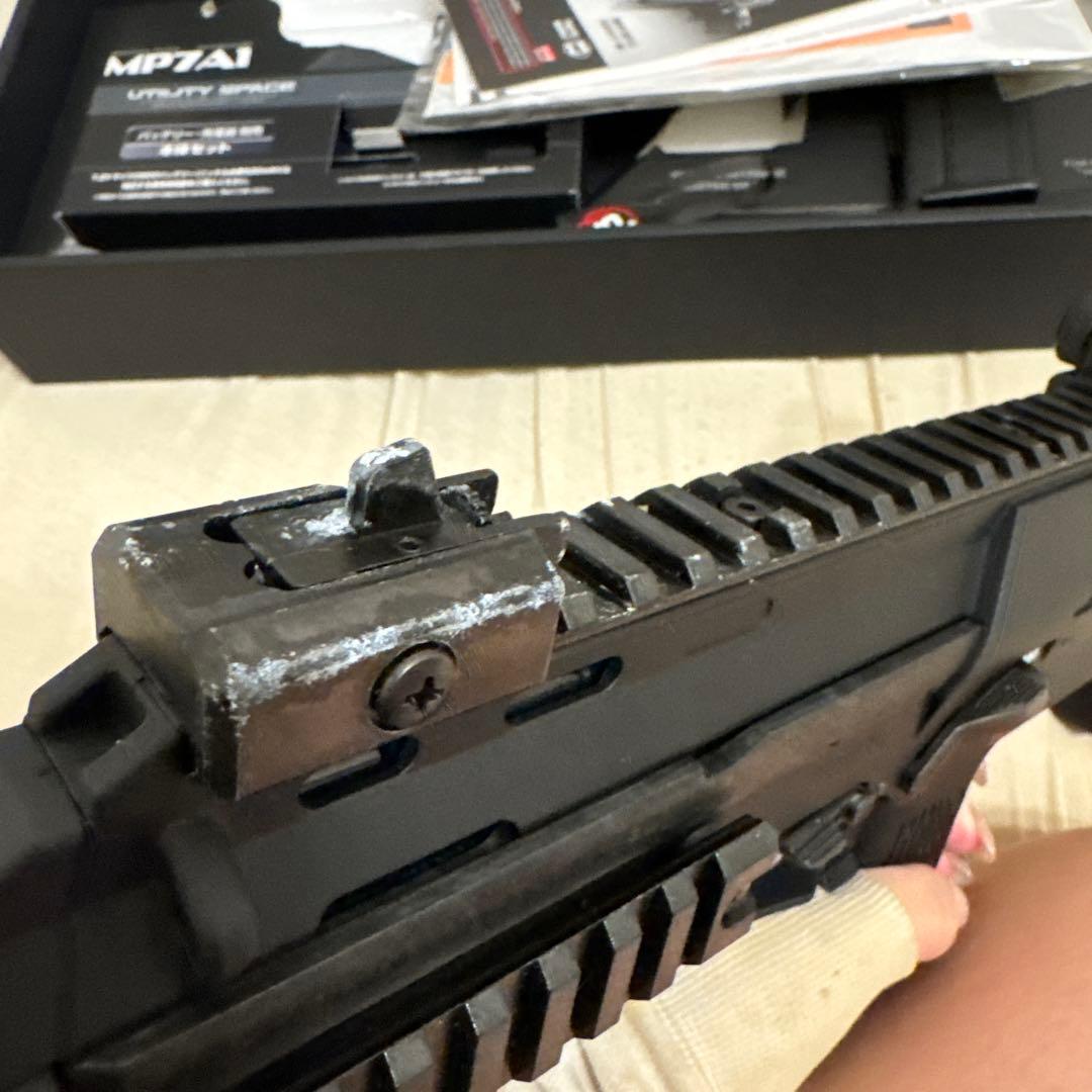 東京マルイ製 MP7A1 サブマシンガン バッテリー付き サバゲー 18禁 黒