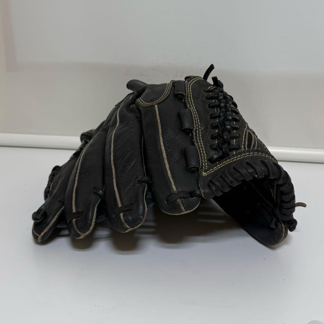 ミズノ　グローバルエリート 軟式　投手ピッチャー用グローブ 左投げ　サウスポー