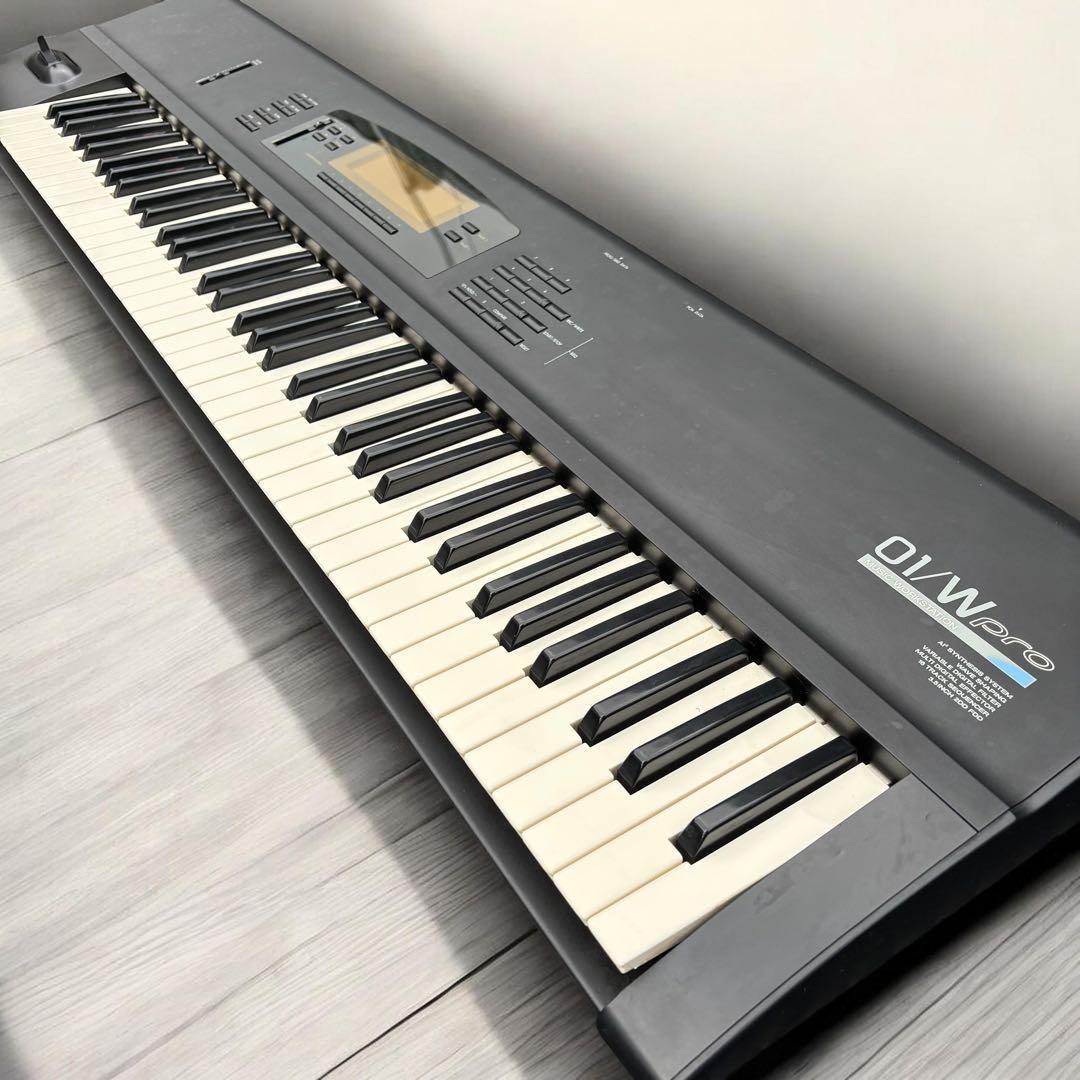 KORG 01/W pro シンセサイザー 76鍵 ワークステーション AI2