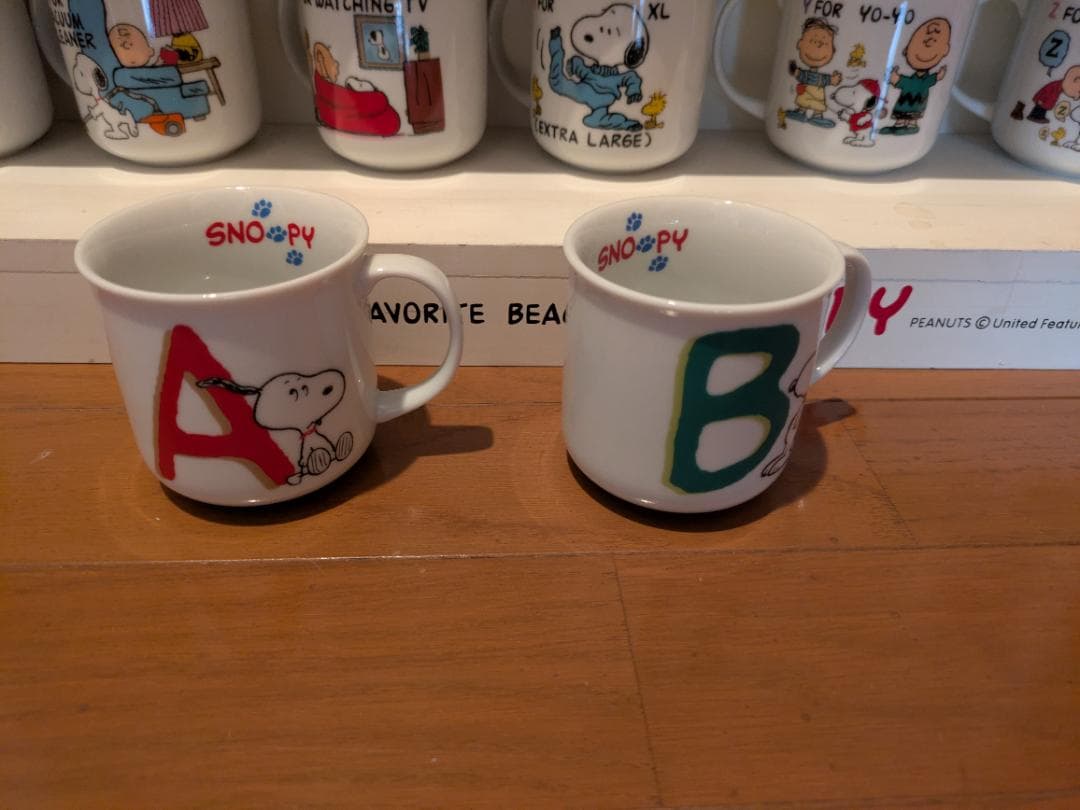 スヌーピー アルファベット マグカップ 24個セット　+　店頭用ディスプレイ