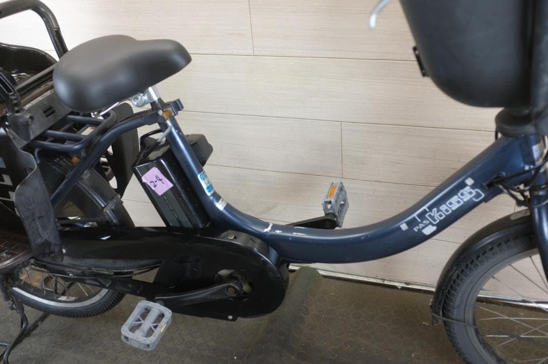 電動自転車ヤマハPAS　KISS　20インチ3段　8.7Ah（4点灯）充電器あり