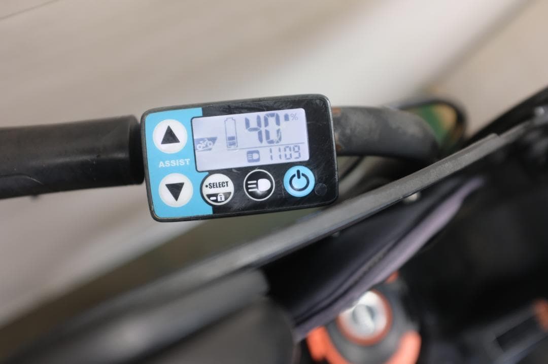 電動自転車ヤマハPAS　KISS　20インチ3段　8.7Ah（4点灯）充電器あり