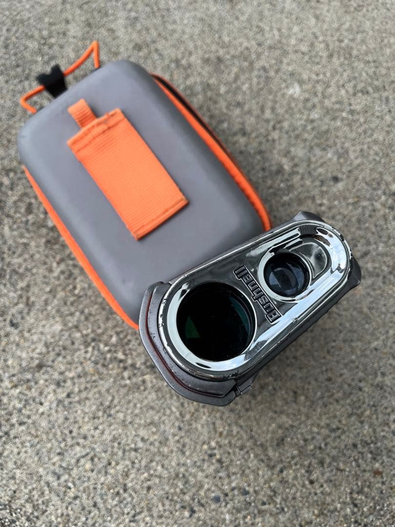 kente0814　Bushnell ゴルフ用距離計とケース