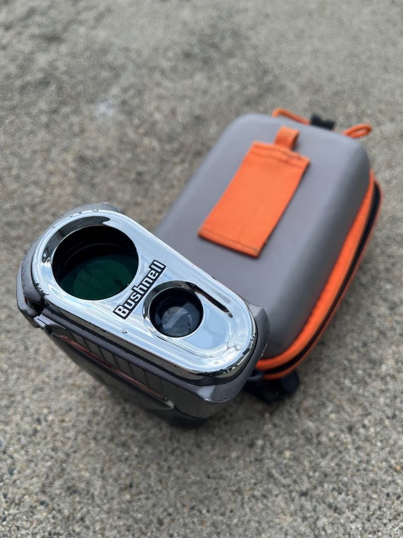 kente0814　Bushnell ゴルフ用距離計とケース