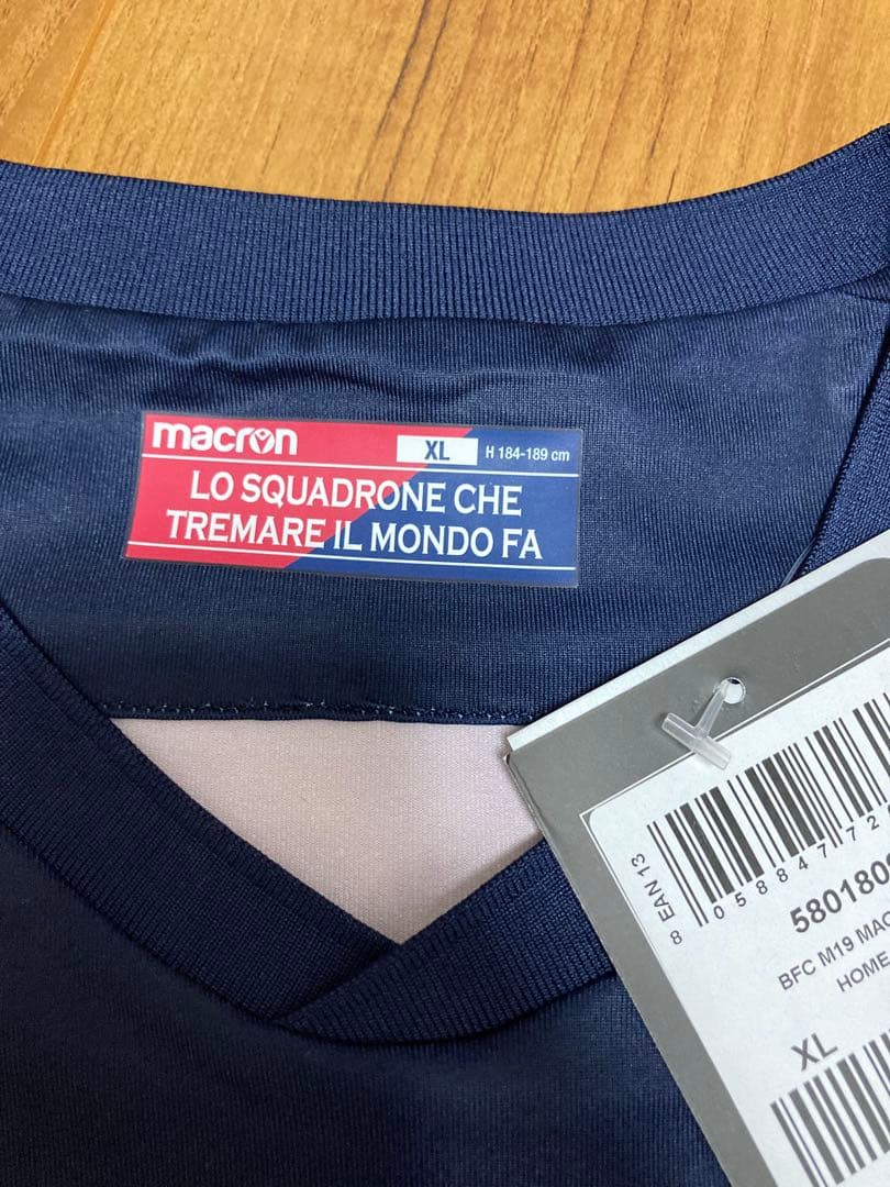 正規品未使用ボローニャFC19/20ホームユニフォームXLサイズ　macron