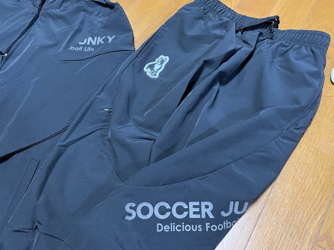 本日限定 S サッカージャンキー 黒 ジャージ サッカー フットサル ジャージ