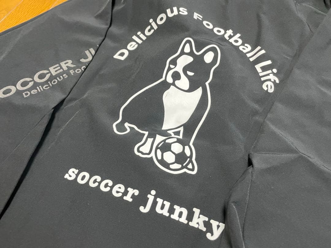 本日限定 S サッカージャンキー 黒 ジャージ サッカー フットサル ジャージ