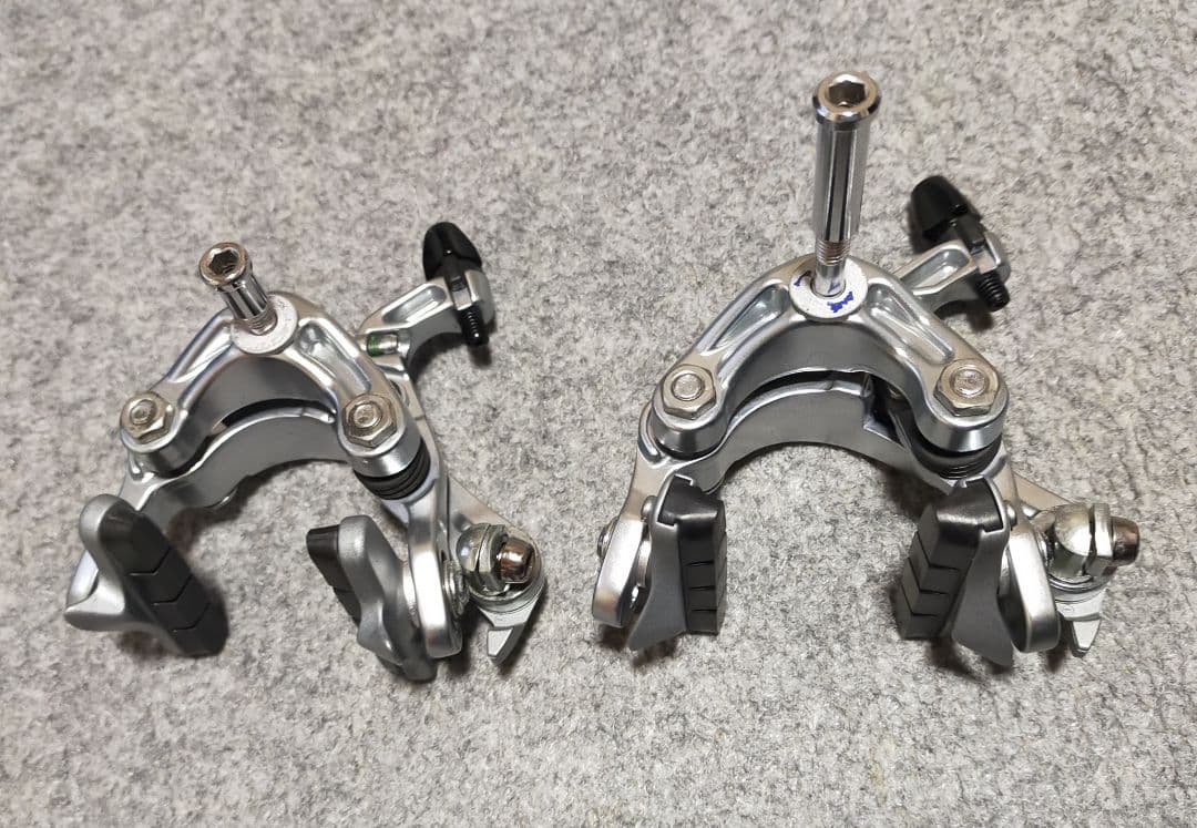 Shimano 105 ブレーキ前後