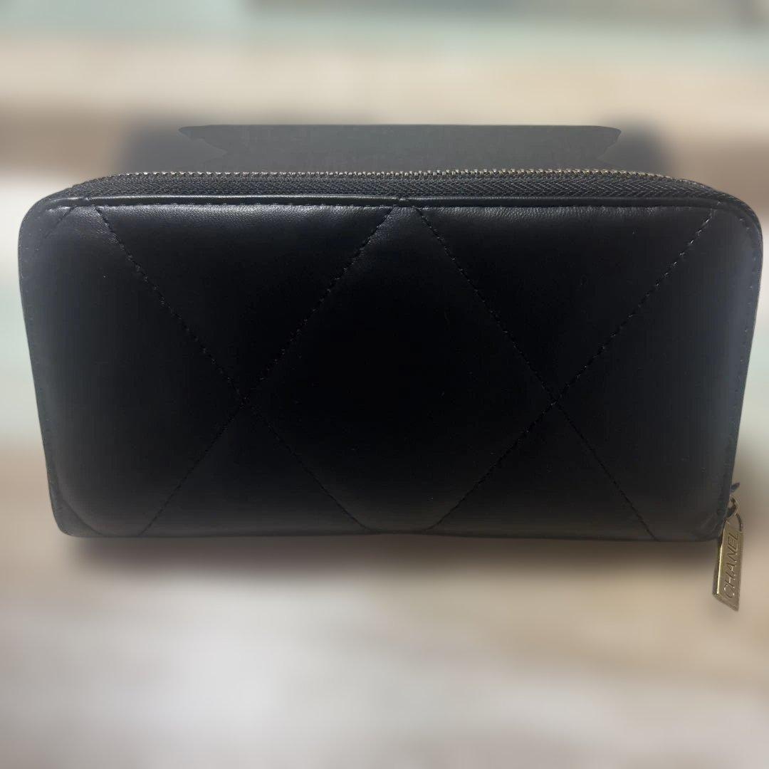 ミルクティー様 CHANELノベルティ長財布