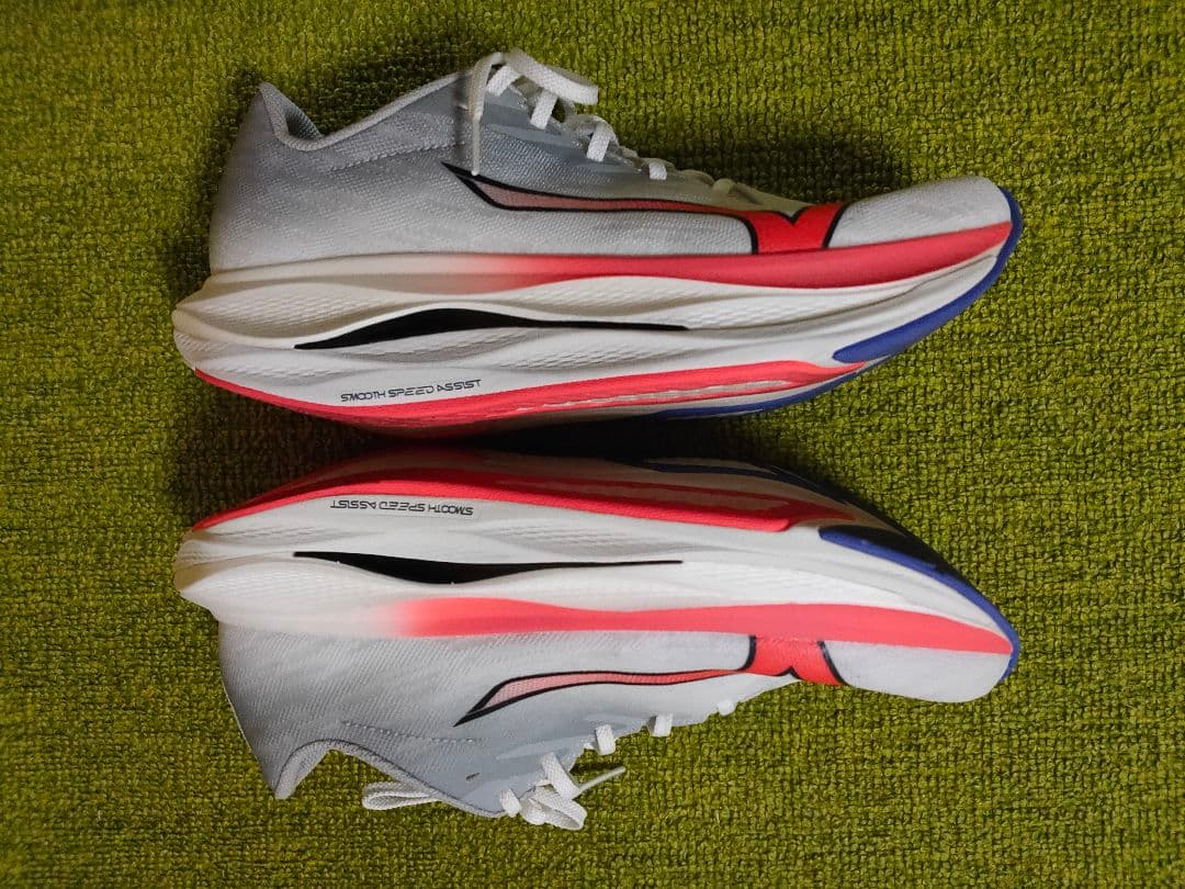 Mizuno ウェーブリベリオンフラッシュ3 28、0cm