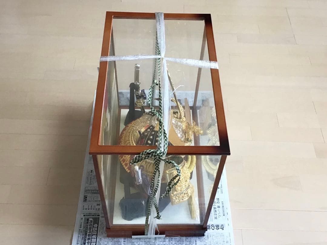 【 兜飾り】　匿配　送込