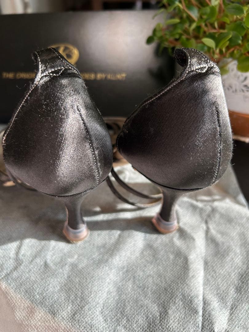 【kent】ラテンシューズ美品　黒R 22センチヒール7センチ