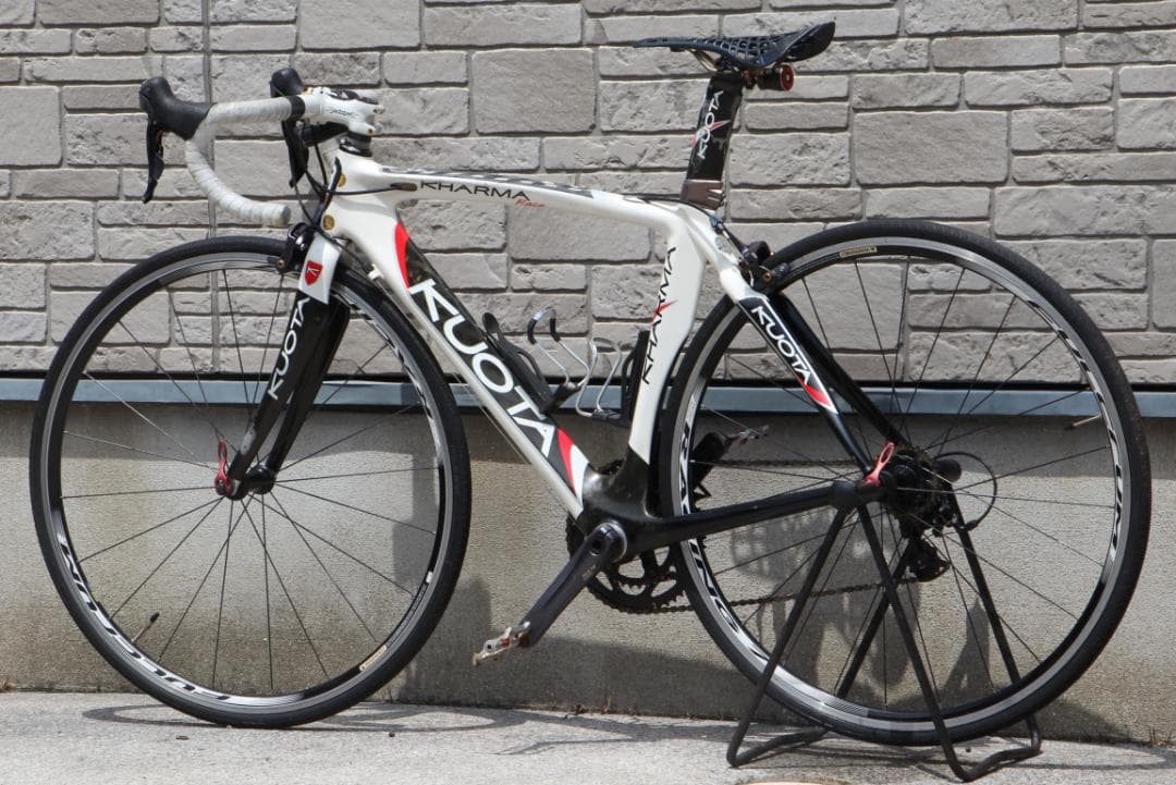 引き取り限定♪KUOTA♪KHARMA♪Race♪カーボンフレーム♪クオータ♪