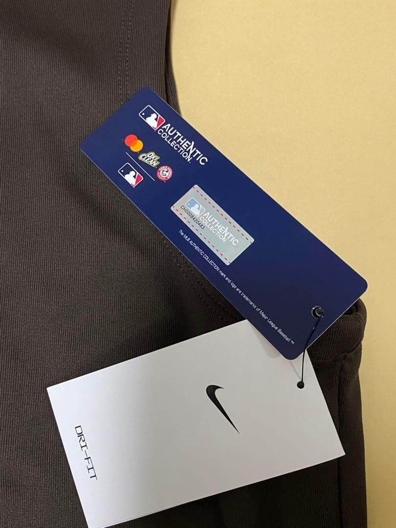 Nike ナイキ　サンディエゴパドレス　ノースリーブパーカー　オーセンティック