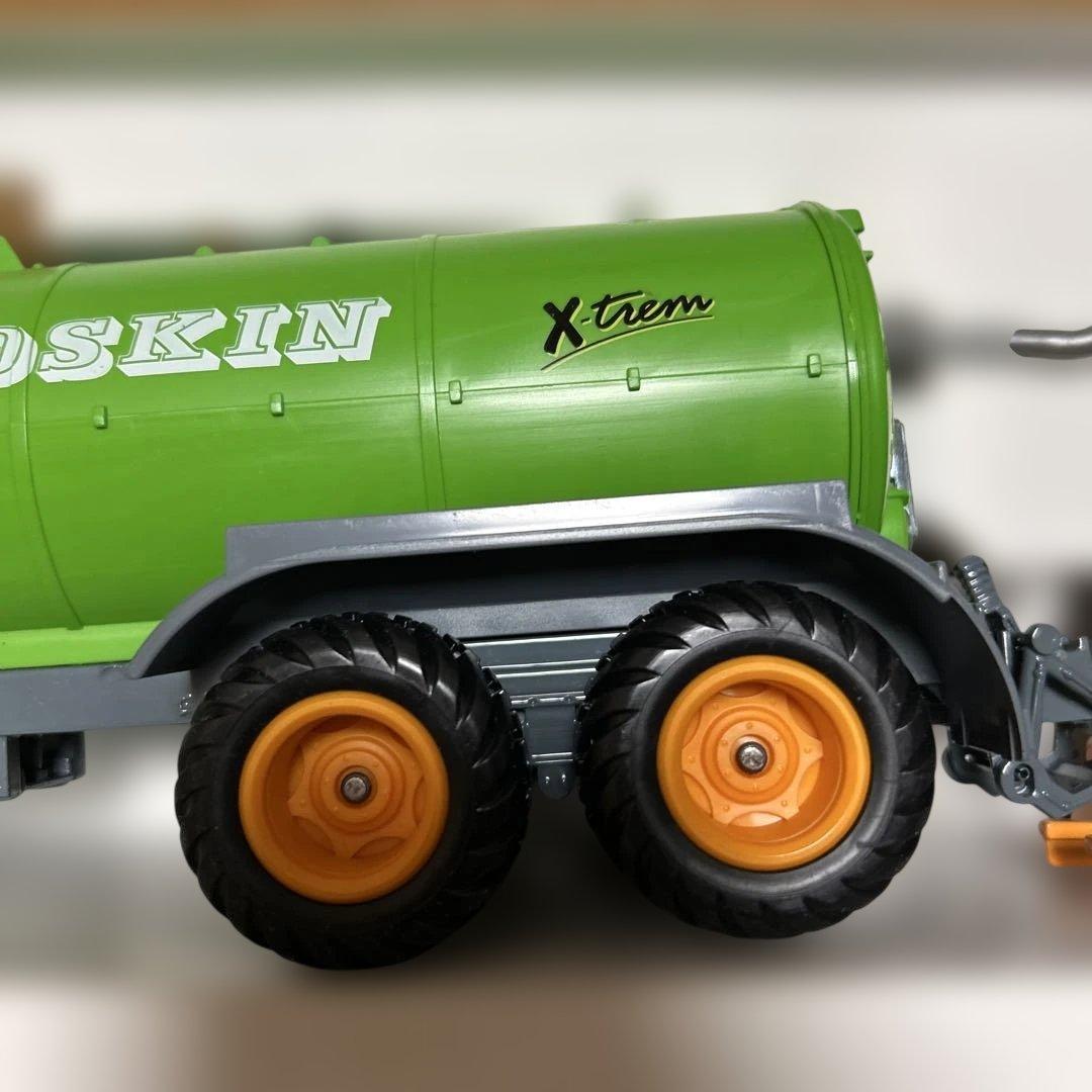 siku シク SK2270　バキュームタンカー SK2270 1/32スケール