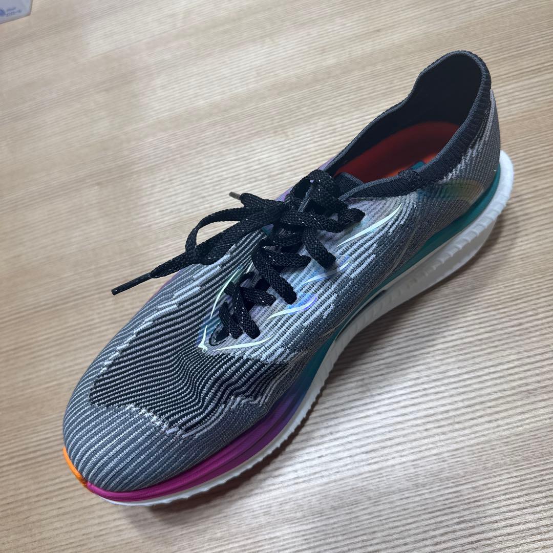 HOKA ランニングシューズ シエロX1 27.5cm