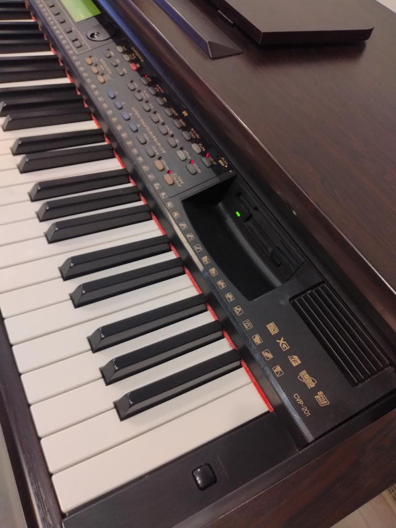 YAMAHA クラビノーバ　CVP-201