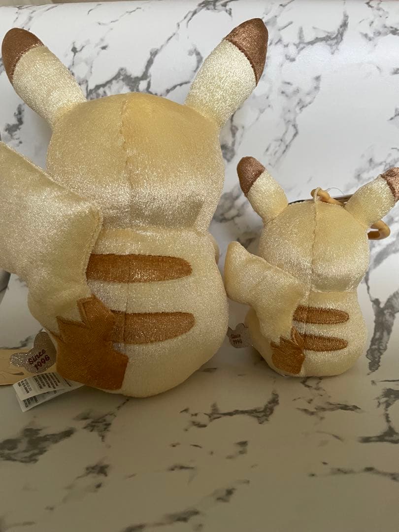 【新品】30周年記念ぬいぐるみ ・マスコット　ピカピカピカチュウセット2個セット