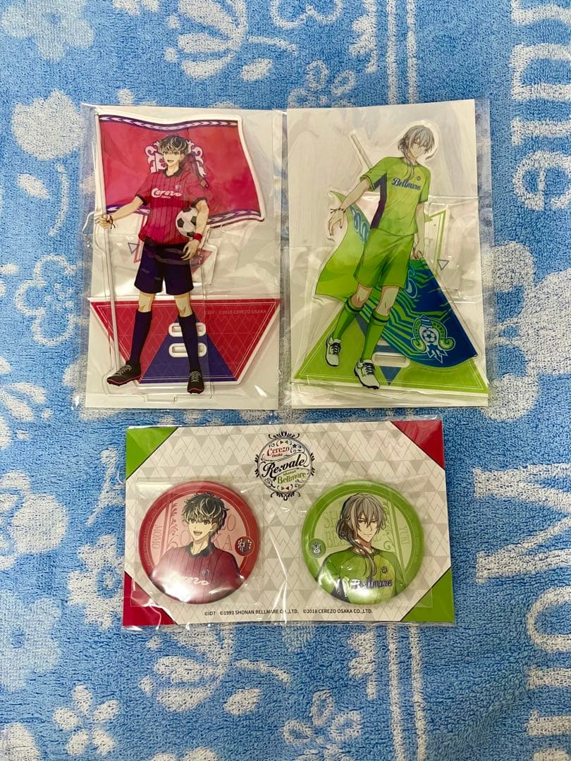 Re:vale アクスタ　缶バッジ　サッカー　セレッソ　ベルマーレ