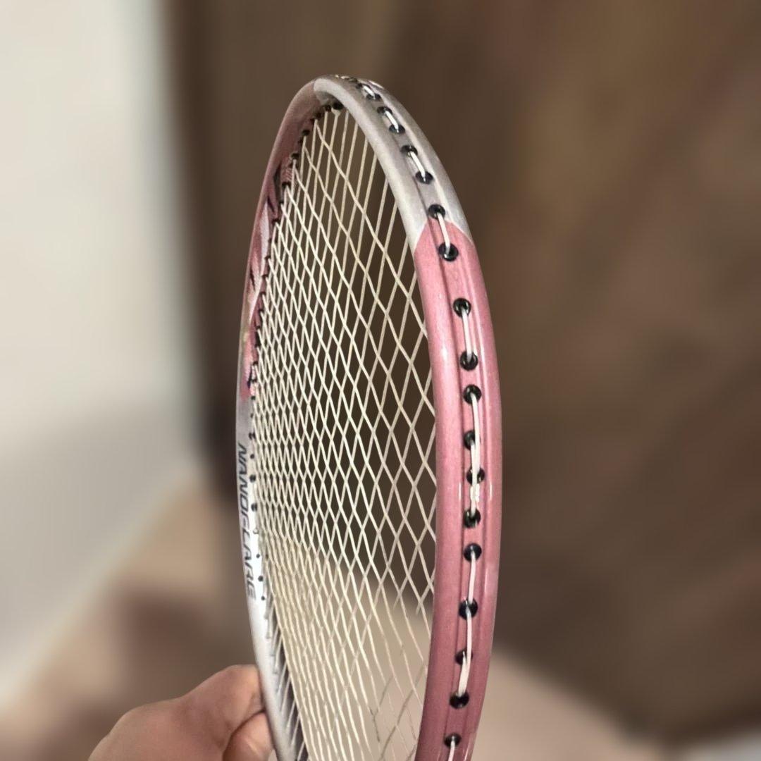 [美品]ヨネックス NANOFLARE 600 バドミントンラケット ピンク