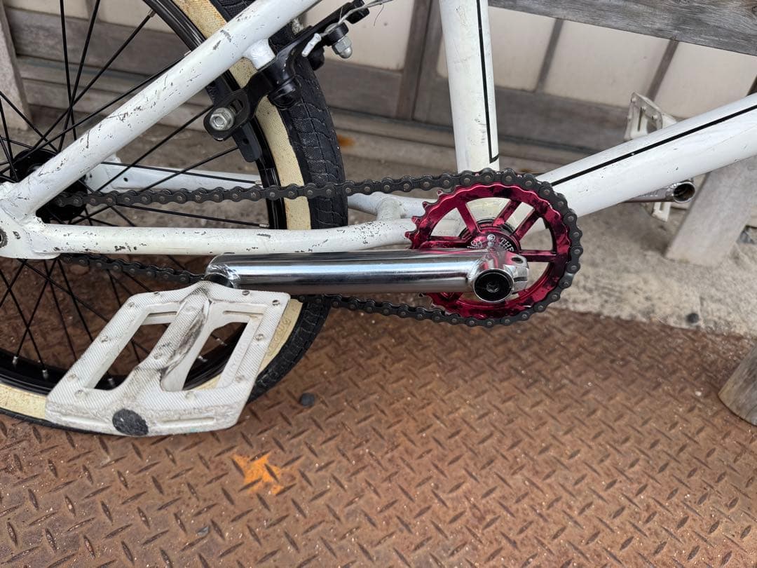 ホワイト 20インチ BMX 自転車