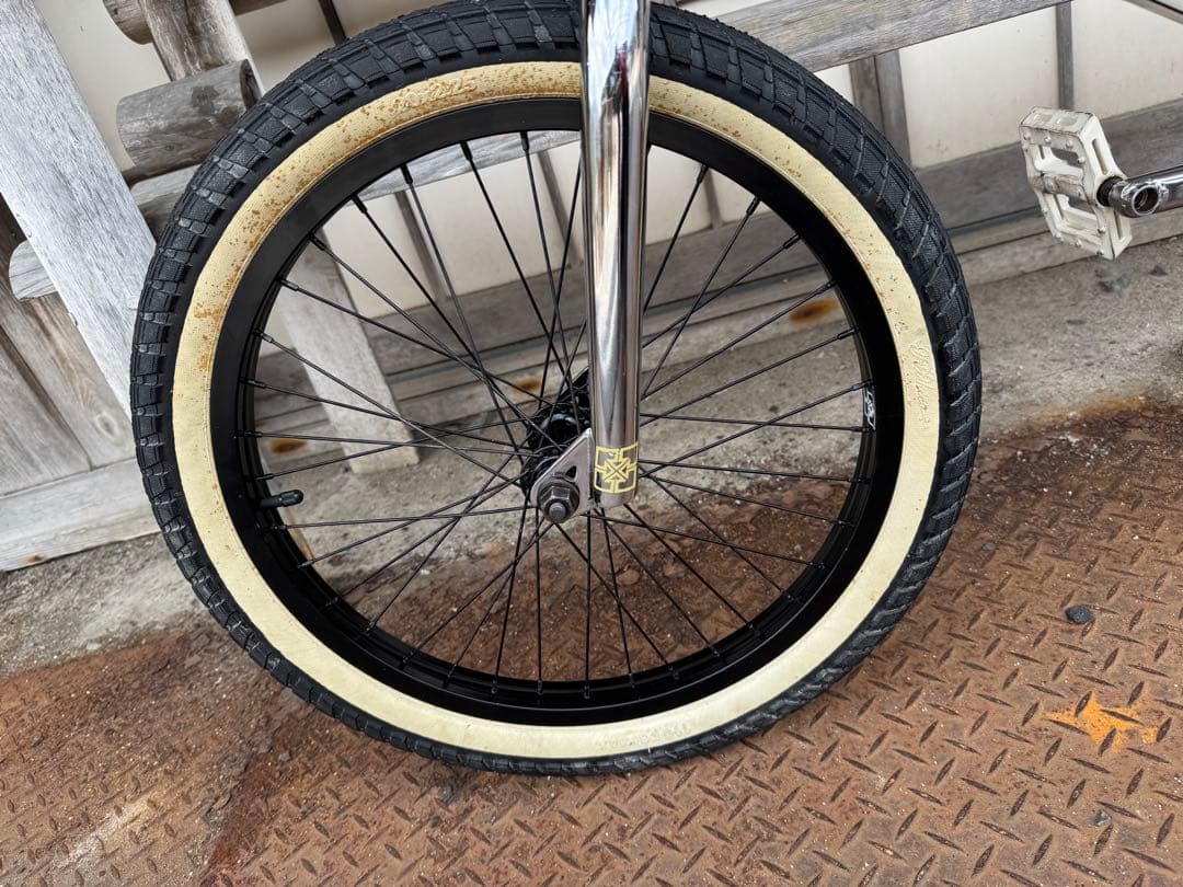 ホワイト 20インチ BMX 自転車