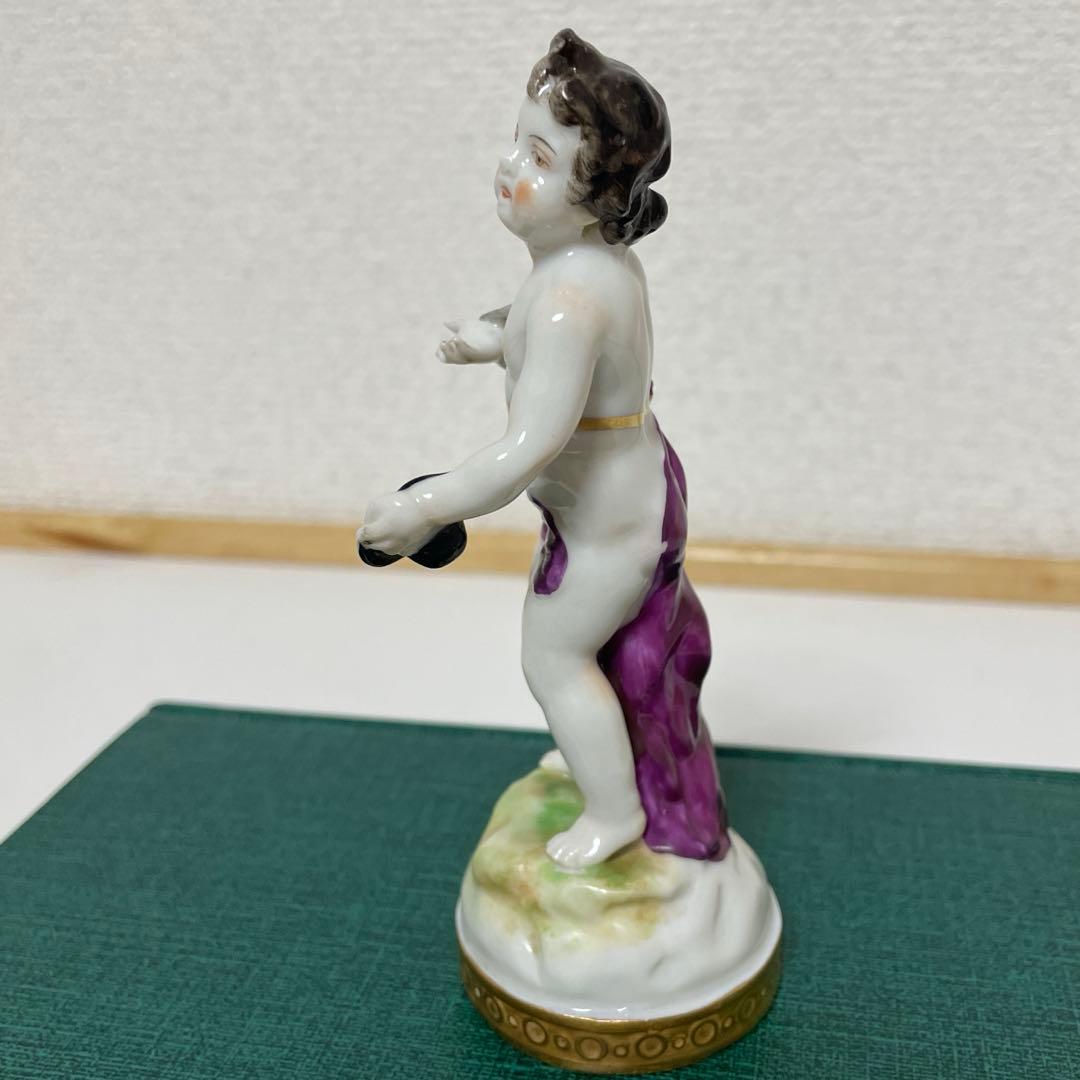 ・リヒャルトクルム工房・ドレスデン・高さ１２.５cm・右手の指に一部欠損あり。