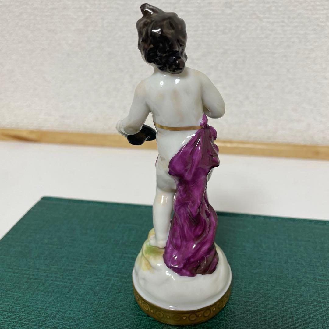 ・リヒャルトクルム工房・ドレスデン・高さ１２.５cm・右手の指に一部欠損あり。