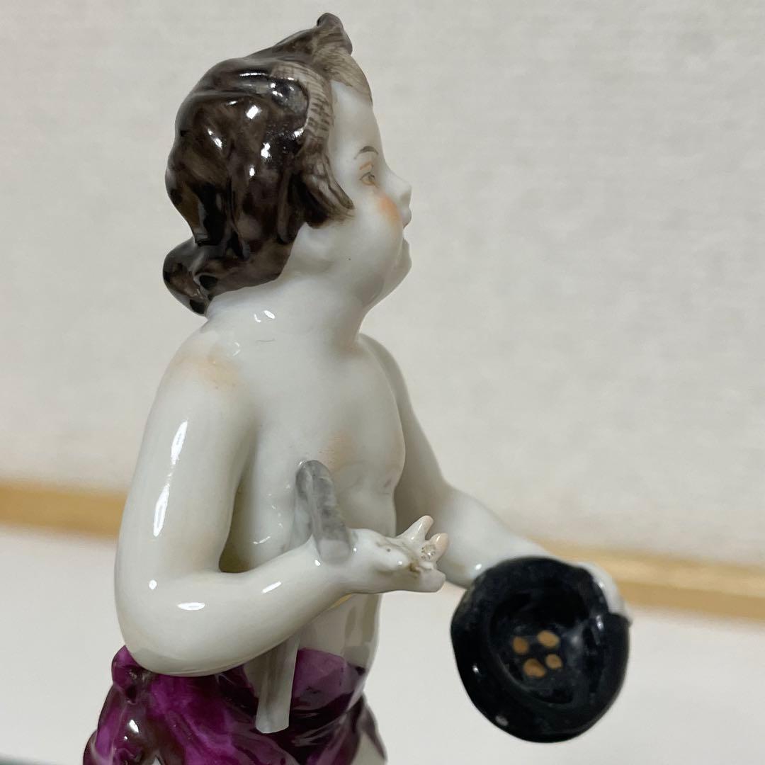 ・リヒャルトクルム工房・ドレスデン・高さ１２.５cm・右手の指に一部欠損あり。