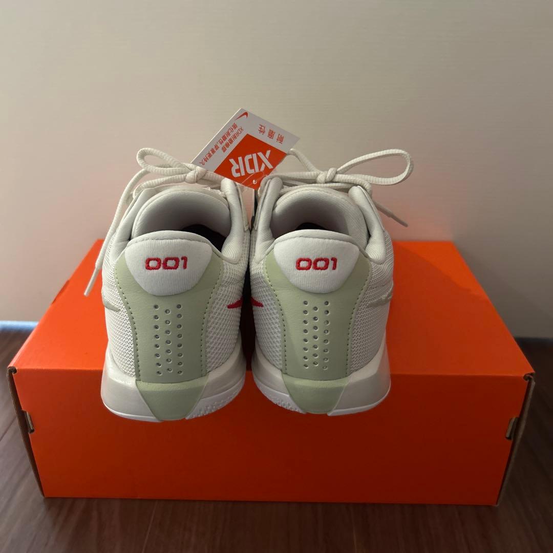NIKE エアズーム　GTカットアカデミー25cm