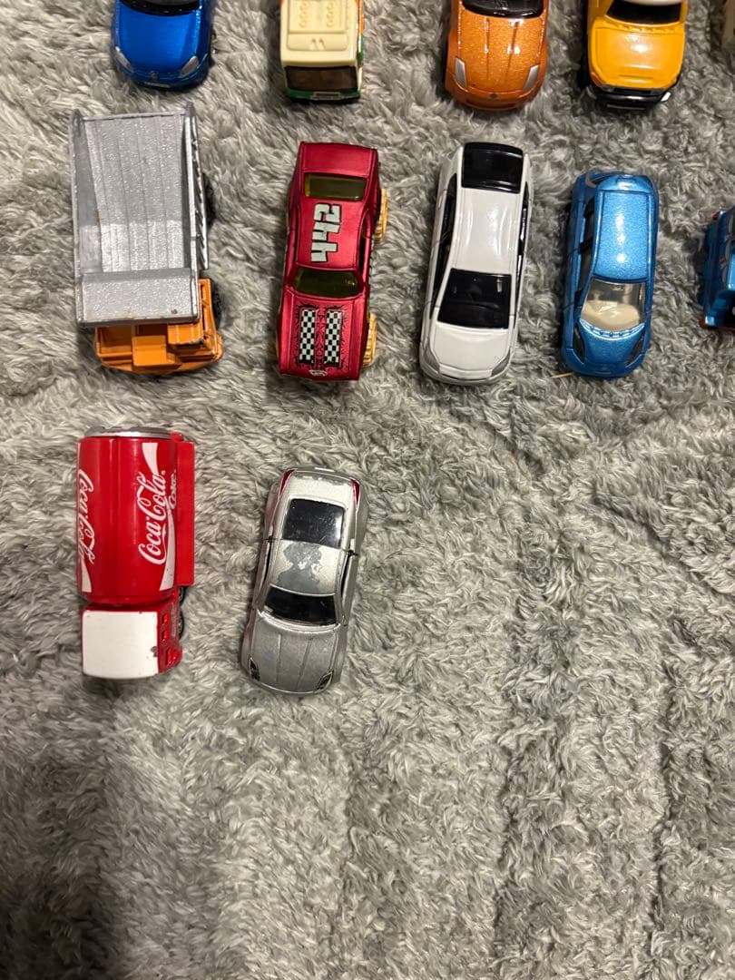 トミカ まとめ売り 大量 ミニカー 働く車 スポーツカー キャラクター 匿名配送