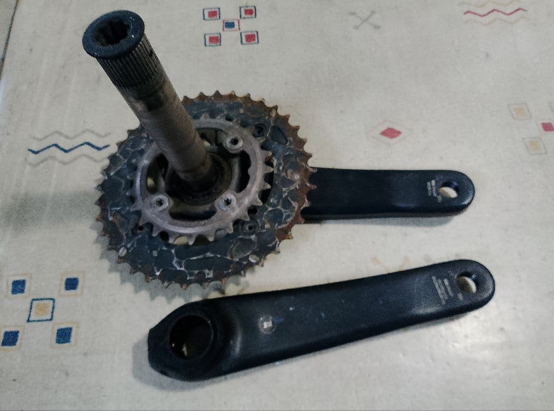 クランクセット Shimano DEORE XT 38/24T 165mm