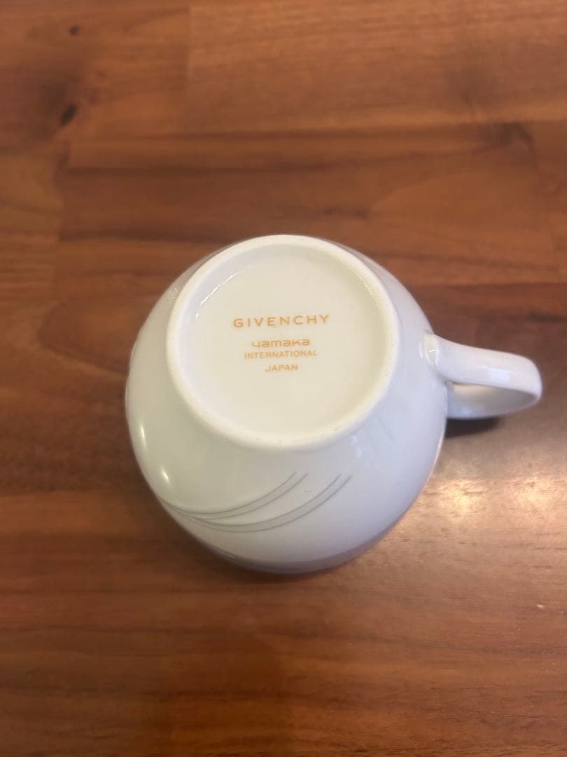 GIVENCHY 食器セット　花柄　カップ　プレート