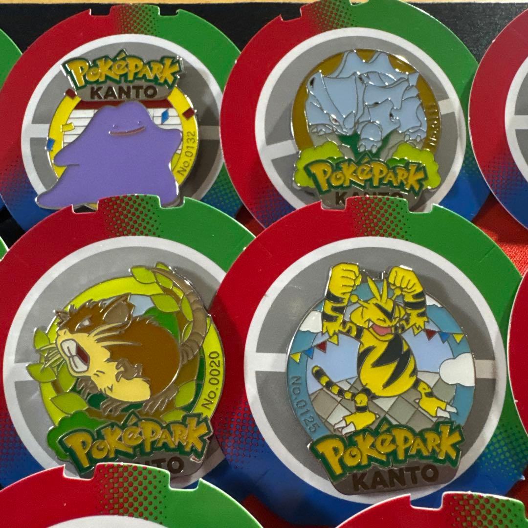 ポケパーク　ピンズ　まとめ売り サンダース　シャワーズ　メタモン　ギャラドス