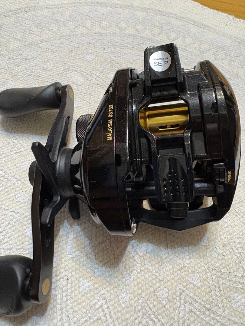 BASS ONE バスワンXT151 ベイトリール ブラック　左巻き