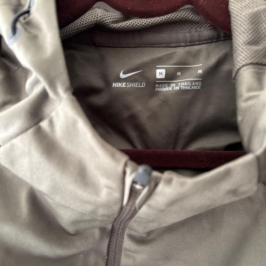 Nike Shield ウィンドブレーカー Mサイズ　Lサイズ