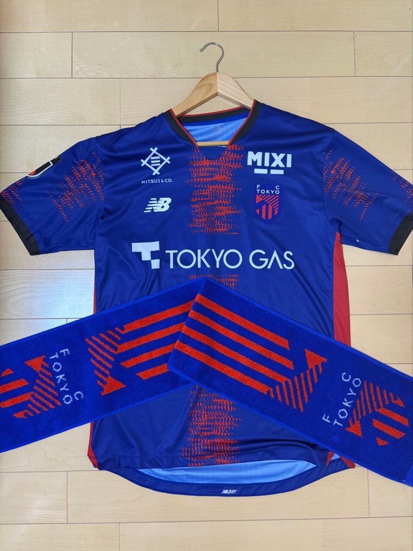 美品 FC東京 2025ユニフォーム XLサイズ タオルマフラー付き