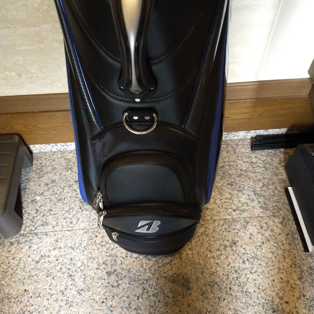 美品TOUR B キャディバッグ 黒・青　フード、ネームプレート有