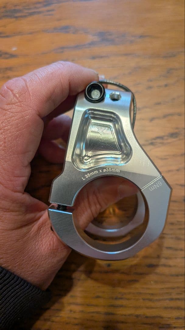 ディーエムアール DEFY 35 (31.8MM) ステム