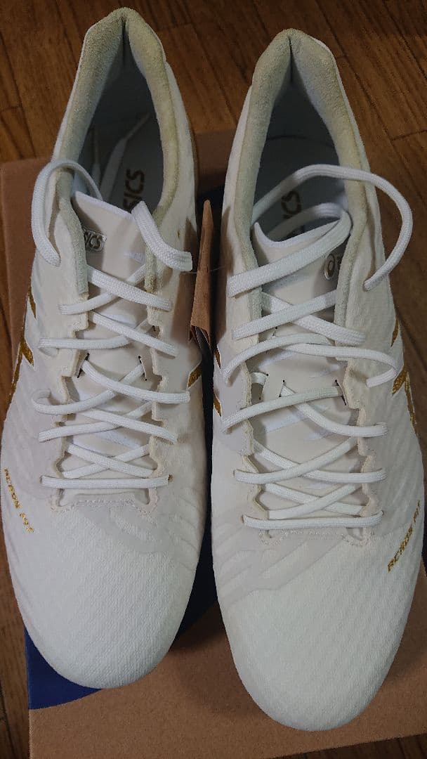 新品ASICS アクロス2 サッカースパイク