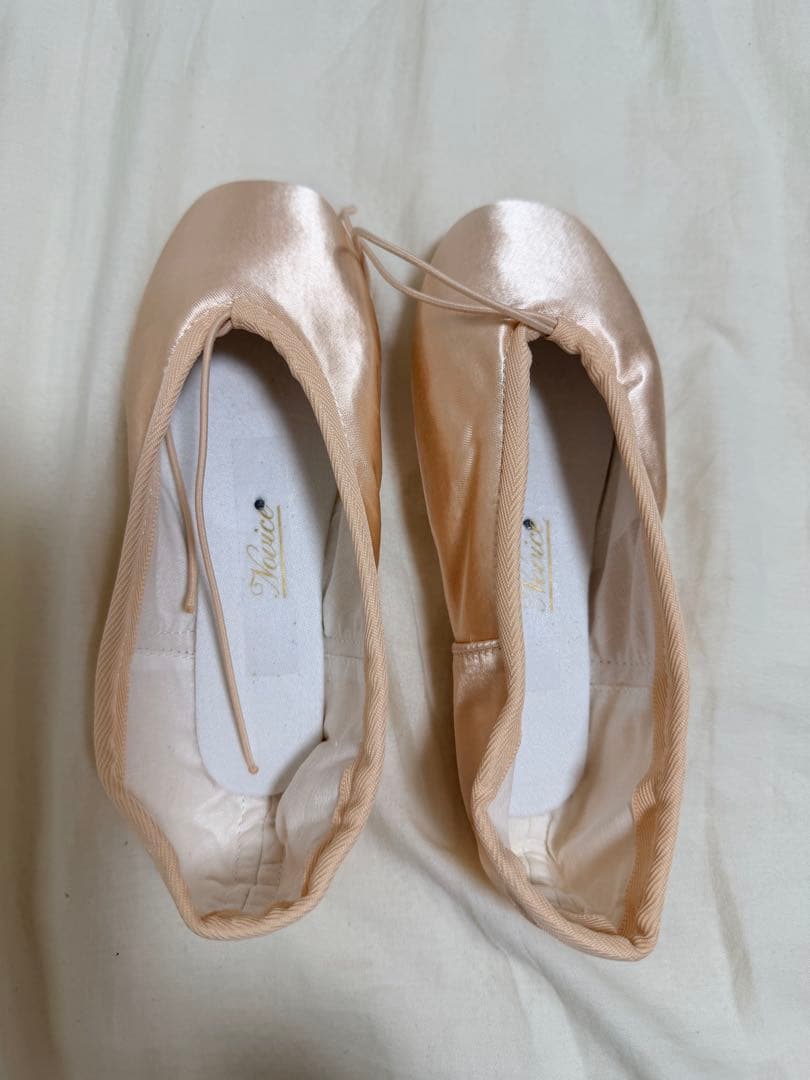 Grichko NOVICE トゥシューズ 2 1/2 幅X シャンクSS
