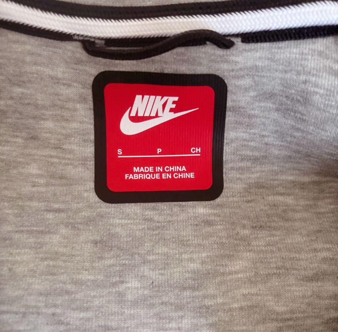 NIKEテックフリース
