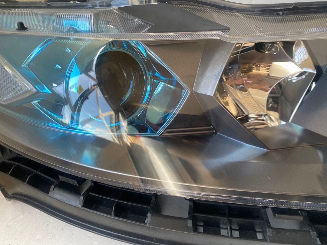 ホンダ インサイト ZE2 ZE3 純正 HID ヘッドライト 左右セット